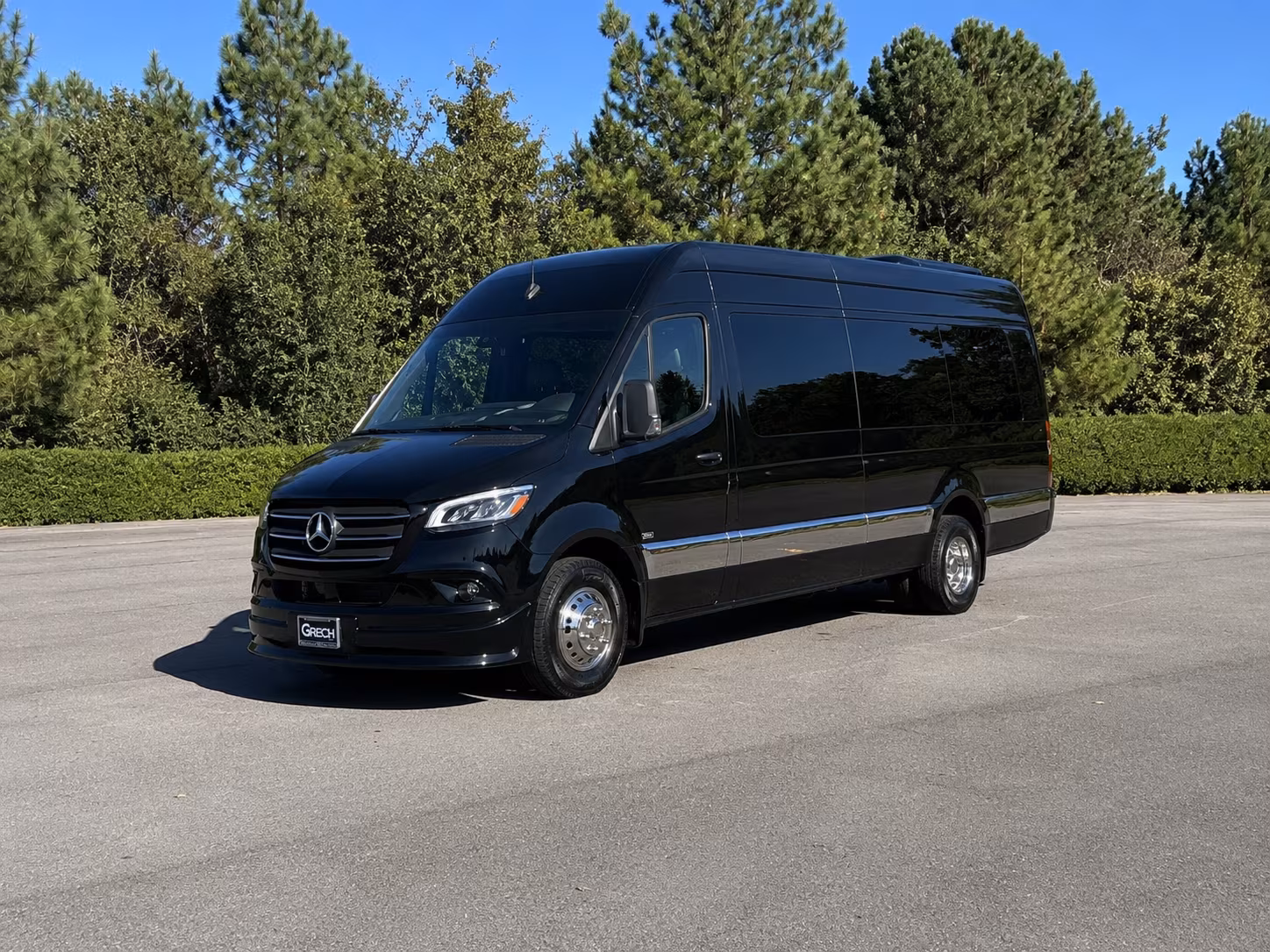 find the perfect transportation for your next airport transfer 2